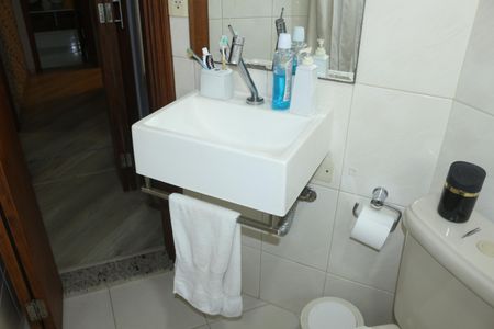 Apartamento à venda com 86m², 2 quartos e 2 vagasBanheiro da Suíte 