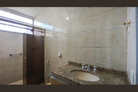 Apartamento à venda com 61m², 2 quartos e 2 vagas Apartamento à venda com 61m², 2 quartos e 2 vagasBanheiro Corredor