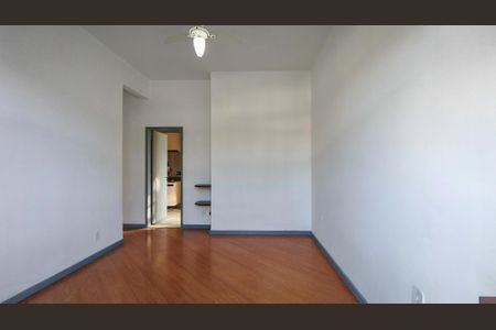 Apartamento à venda com 61m², 2 quartos e 2 vagas Apartamento à venda com 61m², 2 quartos e 2 vagasSala