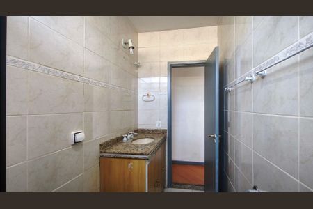 Apartamento à venda com 61m², 2 quartos e 2 vagas Apartamento à venda com 61m², 2 quartos e 2 vagasBanheiro Corredor