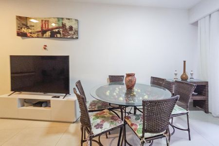 Apartamento para alugar com 97m², 2 quartos e 2 vagasSala