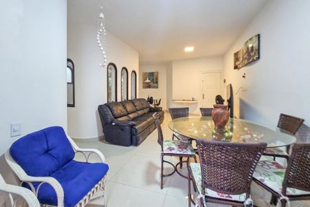 Apartamento para alugar com 97m², 2 quartos e 2 vagasSala