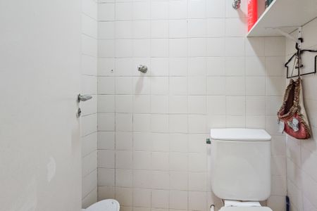 Apartamento para alugar com 97m², 2 quartos e 2 vagasBanheiro de Serviço