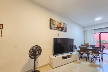 Apartamento para alugar com 97m², 2 quartos e 2 vagasSala