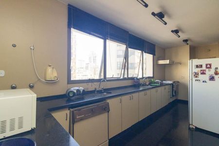 Apartamento para alugar com 400m², 3 quartos e 4 vagas Apartamento para alugar com 400m², 3 quartos e 4 vagasCozinha