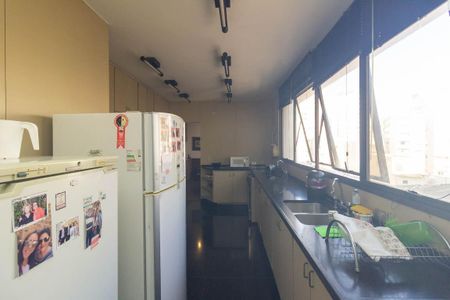 Apartamento para alugar com 400m², 3 quartos e 4 vagas Apartamento para alugar com 400m², 3 quartos e 4 vagasCozinha