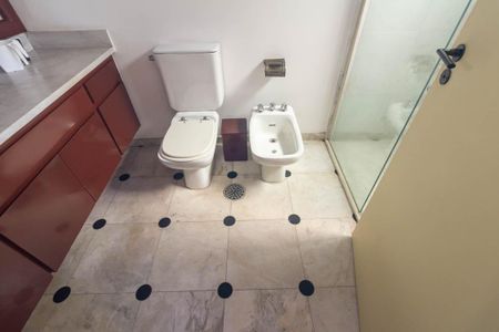 Apartamento para alugar com 400m², 3 quartos e 4 vagas Apartamento para alugar com 400m², 3 quartos e 4 vagasBanheiro da Suíte Master