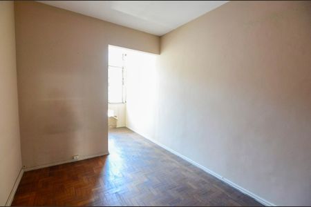 Apartamento à venda com 76m², 2 quartos e 1 vagaQuarto 2