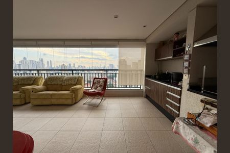 Apartamento à venda com 176m², 3 quartos e 3 vagas
