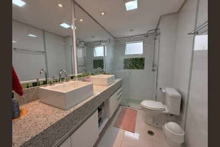 Apartamento à venda com 176m², 3 quartos e 3 vagas