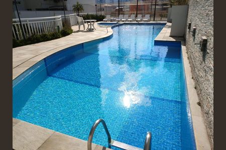 Apartamento à venda com 74m², 3 quartos e 2 vagas Apartamento à venda com 74m², 3 quartos e 2 vagasPISCINA