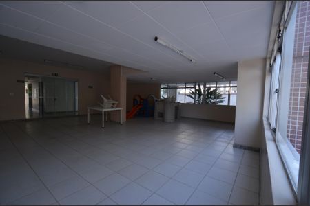 Apartamento para alugar com 100m², 3 quartos e 2 vagasÁrea comum - Salão de festas