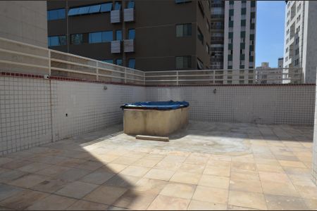 Apartamento para alugar com 100m², 3 quartos e 2 vagasÁrea comum - Piscina