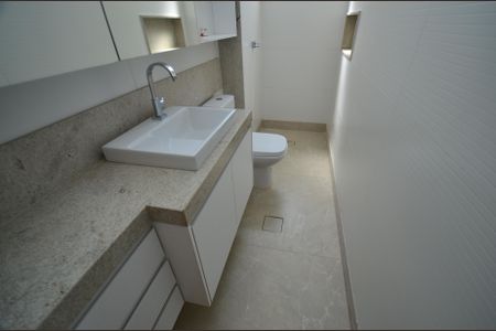 Apartamento para alugar com 100m², 3 quartos e 2 vagasBanheiro da Suíte