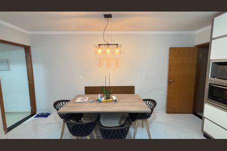Casa à venda com 200m², 2 quartos e sem vaga Casa à venda com 200m², 2 quartos e sem vagaCozinha
