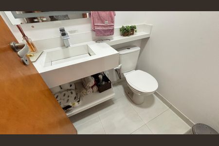 Casa à venda com 200m², 2 quartos e sem vaga Casa à venda com 200m², 2 quartos e sem vagaLavabo