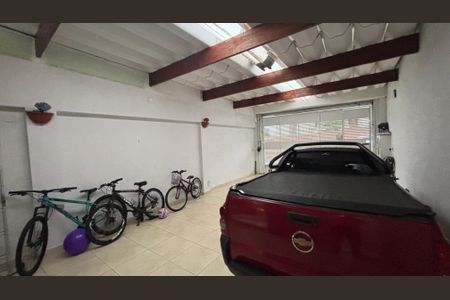 Casa à venda com 200m², 2 quartos e sem vaga Casa à venda com 200m², 2 quartos e sem vagaGaragem