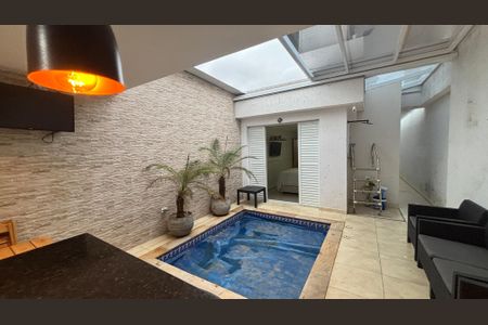 Casa à venda com 200m², 2 quartos e sem vaga Casa à venda com 200m², 2 quartos e sem vagaQuintal - Churrasqueira