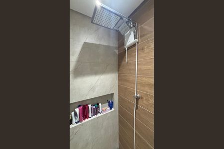 Casa à venda com 200m², 2 quartos e sem vaga Casa à venda com 200m², 2 quartos e sem vagaBanheiro da Suíte 1