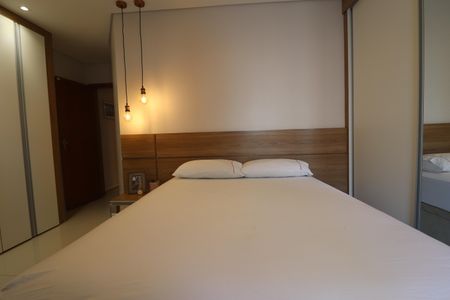 Apartamento à venda com 68m², 2 quartos e 2 vagasSuíte