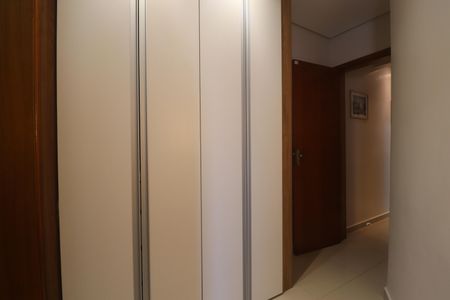 Apartamento à venda com 68m², 2 quartos e 2 vagasSuíte