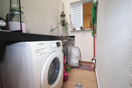 Apartamento à venda com 68m², 2 quartos e 2 vagasÁrea de Serviço