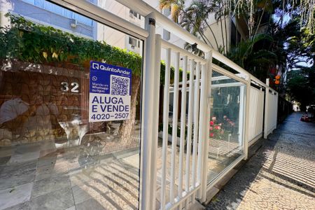 Apartamento à venda com 142m², 4 quartos e 1 vaga Apartamento à venda com 142m², 4 quartos e 1 vagaPlaquinha