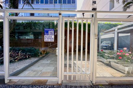 Apartamento à venda com 142m², 4 quartos e 1 vaga Apartamento à venda com 142m², 4 quartos e 1 vagaPlaquinha