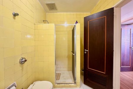 Apartamento à venda com 142m², 4 quartos e 1 vaga Apartamento à venda com 142m², 4 quartos e 1 vagaBanheiro