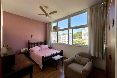 Apartamento à venda com 142m², 4 quartos e 1 vaga Apartamento à venda com 142m², 4 quartos e 1 vaga Suite