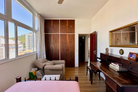 Apartamento à venda com 142m², 4 quartos e 1 vaga Apartamento à venda com 142m², 4 quartos e 1 vaga Suite