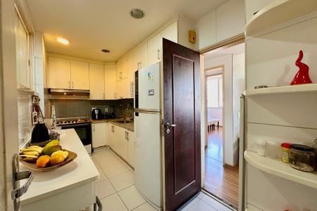 Apartamento à venda com 142m², 4 quartos e 1 vaga Apartamento à venda com 142m², 4 quartos e 1 vagaCozinha