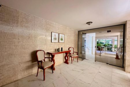 Apartamento à venda com 142m², 4 quartos e 1 vaga Apartamento à venda com 142m², 4 quartos e 1 vagaPortaria