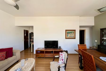 Apartamento à venda com 142m², 4 quartos e 1 vaga Apartamento à venda com 142m², 4 quartos e 1 vagaSala