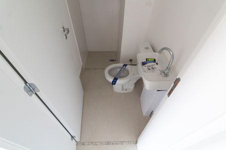 Apartamento à venda com 139m², 3 quartos e 2 vagas Apartamento à venda com 139m², 3 quartos e 2 vagasBanheiro de Serviço