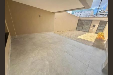 Casa à venda com 180m², 4 quartos e 3 vagas