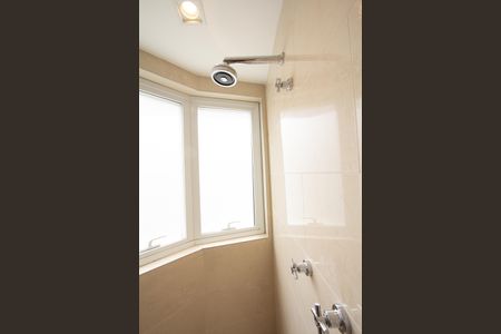 Apartamento à venda com 275m², 4 quartos e 5 vagas Apartamento à venda com 275m², 4 quartos e 5 vagasBanheiro da Suíte 3