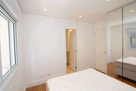 Apartamento à venda com 275m², 4 quartos e 5 vagas Apartamento à venda com 275m², 4 quartos e 5 vagasSuíte 2