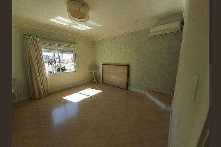 Casa à venda com 4 quartos, 349m² em Jardim Nova Petropolis, São Bernardo do Campo