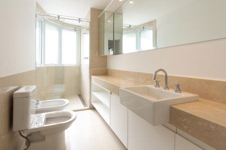 Apartamento à venda com 456m², 4 quartos e 5 vagas Apartamento à venda com 456m², 4 quartos e 5 vagasBanheiro da Suíte 3