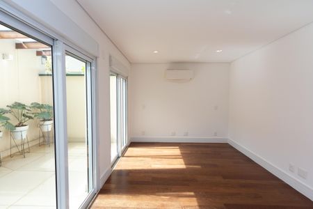 Apartamento à venda com 456m², 4 quartos e 5 vagas Apartamento à venda com 456m², 4 quartos e 5 vagasSuíte 1