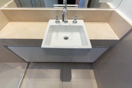 Apartamento à venda com 456m², 4 quartos e 5 vagas Apartamento à venda com 456m², 4 quartos e 5 vagasBanheiro da Suíte 2