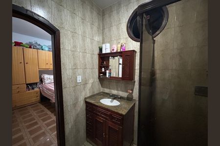 Casa à venda com 300m², 3 quartos e sem vagaBanheiro da Suíte