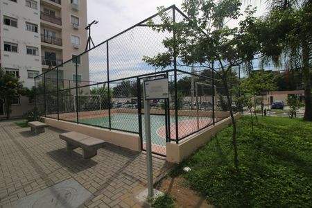 Apartamento à venda com 48m², 2 quartos e sem vagaÁrea comum - Quadra poliesportiva