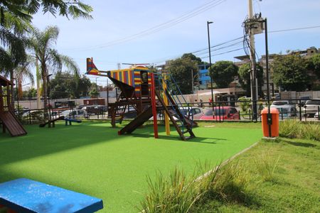 Apartamento à venda com 48m², 2 quartos e sem vagaÁrea comum - Playground