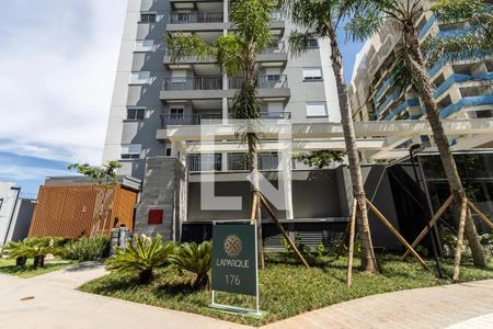Apartamento à venda com 54m², 3 quartos e 1 vaga Apartamento à venda com 54m², 3 quartos e 1 vagaFachada