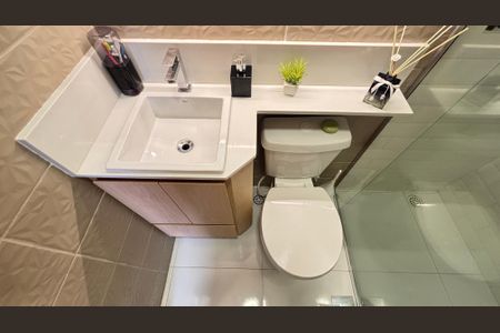 Apartamento à venda com 46m², 2 quartos e 1 vaga Apartamento à venda com 46m², 2 quartos e 1 vagaBanheiro Social