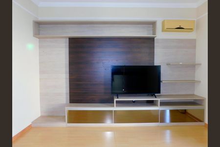 Casa de condomínio para alugar com 265m², 3 quartos e 4 vagasQuarto 2