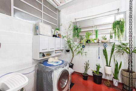 Apartamento à venda com 75m², 2 quartos e 1 vaga Apartamento à venda com 75m², 2 quartos e 1 vagaÁrea de Serviço