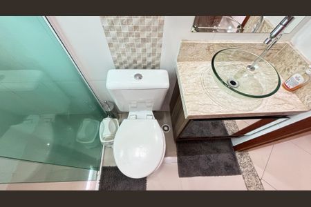 Apartamento à venda com 170m², 3 quartos e 2 vagas Apartamento à venda com 170m², 3 quartos e 2 vagasBanheiro Social